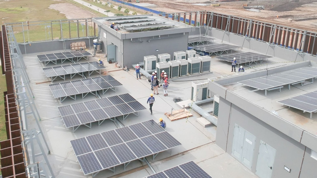 Telkom Konsisten Terapkan Net Zero Emission Dalam Pembangunan Hyperscale Data Center NeutraDC
            - galeri foto