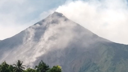 Gunung Karangetang di Kepulauan Sitaro Sulawesi Utara Alami Gempa Guguran, Warga Diimbau Tak Dekati Radius  2,5 Kilometer dari Puncak