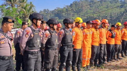 Tim SAR Gabungan Masih Mengupayakan Evakuasi 8 Penambang Emas Yang Terjebak Di Lubang Galian Tambang