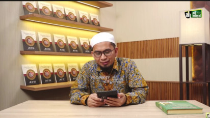 Ustaz Adi Hidayat Minta Google Terjemahkan Surat An-Nas, Hasilnya Ternyata Ngawur, UAH: Hah, Kok Gitu? Yang Betul kan...