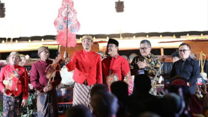 PDIP Gelar Wayang Kulit untuk Refleksi Tragedi Kudatuli, Ganjar Pranowo Nonton Lewat Zoom