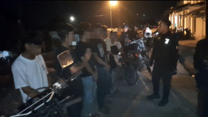 Asik Pesta Miras di Pinggir Jalan, Polres Tasikmalaya Kota Ciduk Puluhan Remaja Lima Diantaranya Masih Siswi SMK