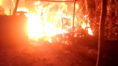 Diduga Lupa Matikan Kompor, Rumah Kayu di Sungai Ibul Pali Hangus Terbakar