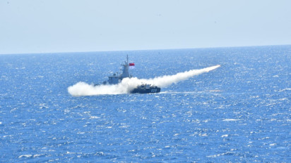 Latihan Gabungan di Perairan Jawa, Kapal Perang TNI AL Berhasil Tembakkan Empat Rudal ke Sasaran