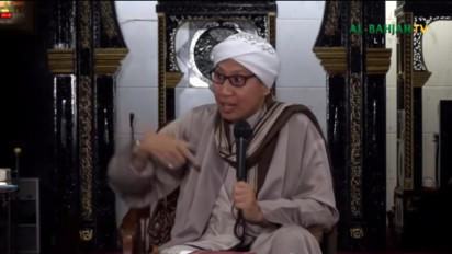 Masih Percaya Pada Ramalan Bintang Atau Zodiak? Buya Yahya Beberkan Hukum Percaya Pada Zodiak Dalam Islam