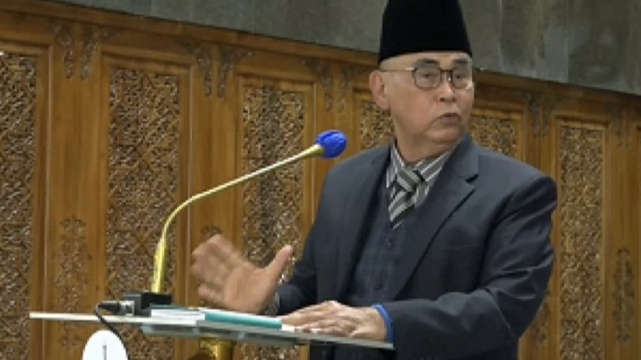 Tak Hanya Panji Gumilang, Anaknya Juga Ikut Diperiksa Bareskrim Polri soal Pencucian Uang
            - galeri foto