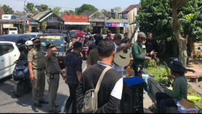 Dianggap Ganggu Lalu Lintas, Satpol PP Tertibkan Pengamen Jalanan di Sleman