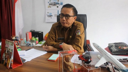 Miris! Warga di Minahasa Terpaksa Gunakan kayu Bakar untuk Memasak, Imbas Gas LPG 3 Kg Langka