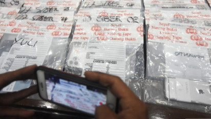 IMEI Ilegal Rugikan Negara Miliaran Rupiah, ATSI Bahas Rencana Pemblokiran