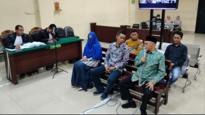 Mantan Bupati Sumenep Busyro Karim Jadi Saksi Sidang Korupsi Pengadaan Kapal BUMD Madura di PN Tipikor Surabaya