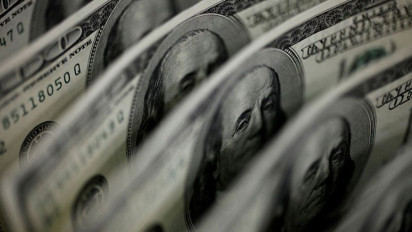 Dolar Terus Menguat Setelah Fitch Turunkan Peringkat Kredit AS