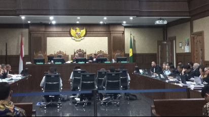 Masalah Lelang Proyek BTS Kominfo Terungkap, Hakim Inginkan Kejelasan Saksi