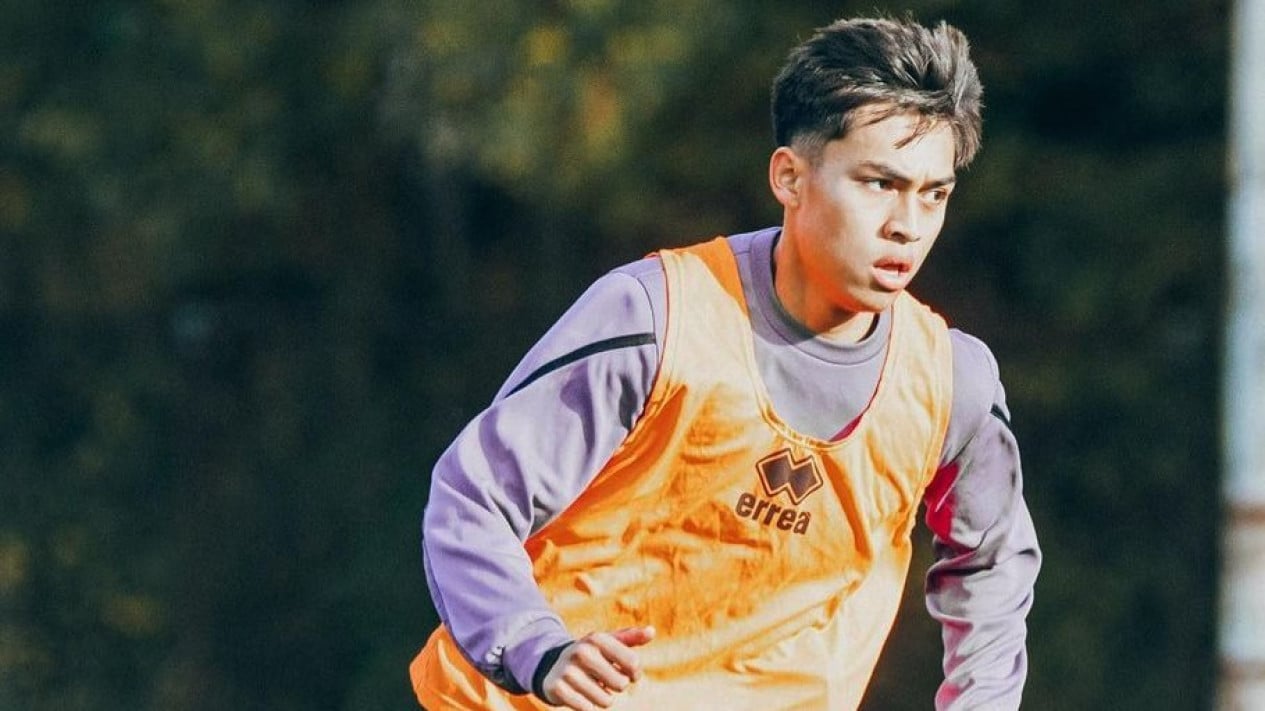 Thom Haye Harus Waspada, Kapten Sparta Rotterdam Berdarah Kalsel Bisa Masuk Timnas Indonesia
            - galeri foto