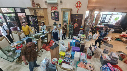 Rumah Mewah Senilai Rp24 Miliar di Kertajaya Indah Surabaya Dieksekusi Petugas PN Surabaya