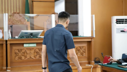 Menangis Sesenggukan Saat Beri Kesaksiannya, Shane Luka Mengaku Kenang Almarhumah Ibu dan Cita-cita Mendaftar Akmil