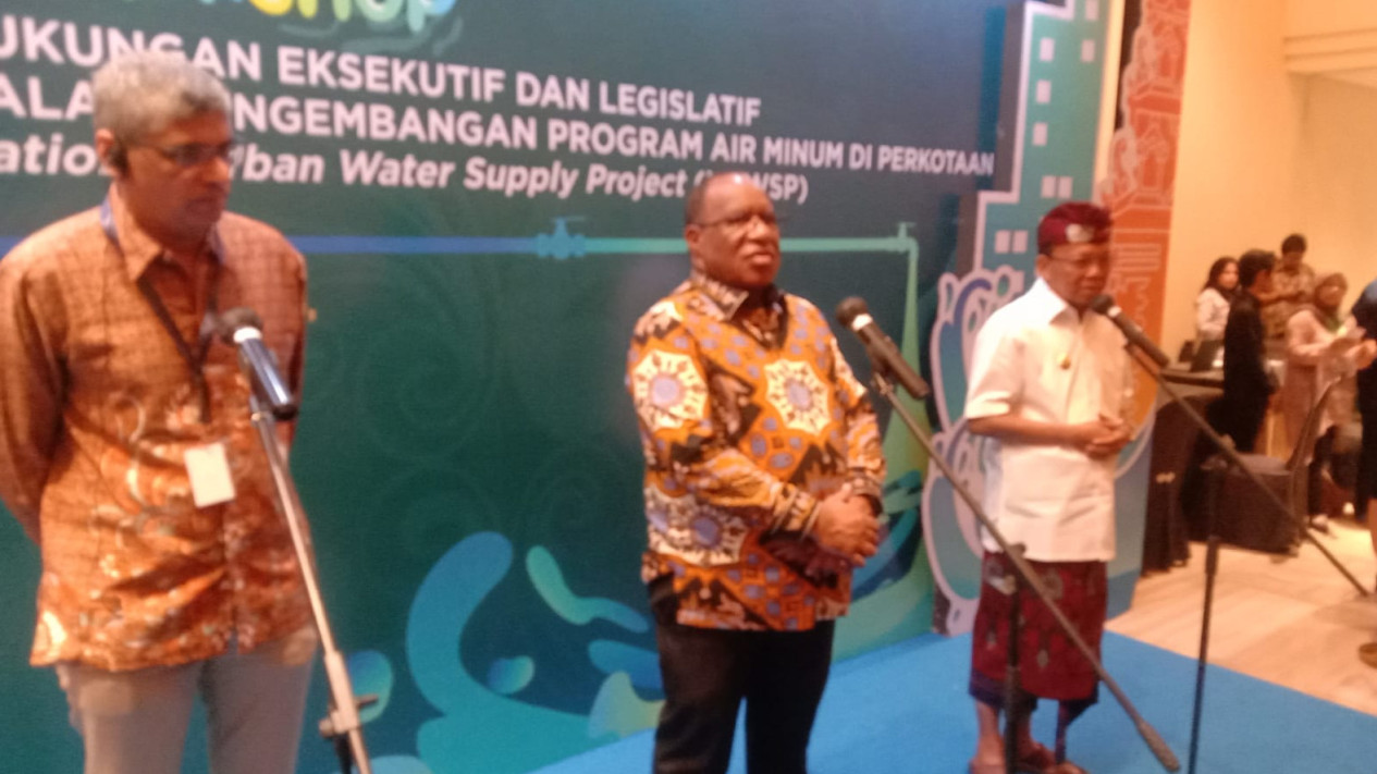 Wamendagri Sayangkan Banyak Kepala Daerah Tunjuk Tim Sukses untuk Isi Direktur PDAM
            - galeri foto