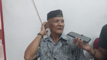 Aksi Tutup Gerbang Sempat Viral, Ternyata Gaji Istri Rp350 Per Bulan Sudah 2 Bulan Belum Dibayar Dinas PU Jeneponto