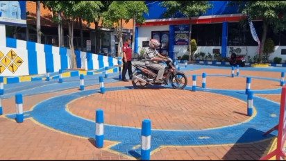 Satlantas Gresik Imbau Pemohon SIM Manfaatkan Coaching Clinic Agar Bisa Lulus Ujian Praktik