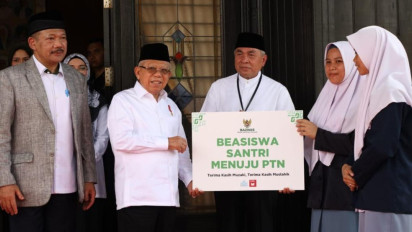 Gubernur Kaltim Isran Noor Dampingi Wapres Maruf Amin Silaturahmi ke Ponpes Nabil Husein, Serahkan Beasiswa Santri