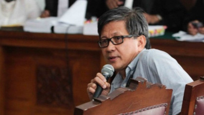 Blak-blakan Rocky Gerung Ngaku Dipersekusi Tak Boleh Isi Diskusi di Kampus: Dihalangi PDIP