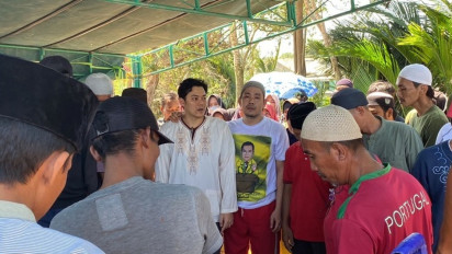 Tangisan Keluarga Pecah saat Menerima Jasad Korban Mutilasi Sleman di Pangkalpinang