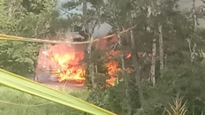 Istri Dibunuh Suami, Keluarga Korban Bakar Rumah Terduga Pelaku di Wamena, Papua Pegunungan