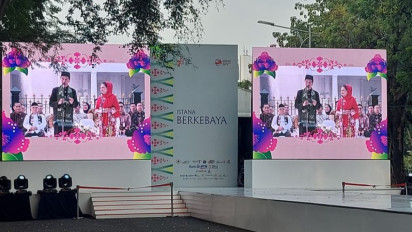 Presiden Jokowi dan Iriana Kenakan Pakaian Adat Betawi dalam "Istana Berkebaya"