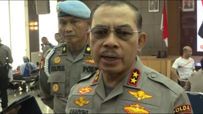 Irjen Pol Suharyono Pasang Badan Bela Anak Buahnya Usai Viral Polisi Masuk Masjid Pakai Sepatu, Ini Katanya