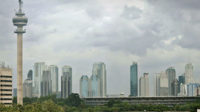 Waspada, BMKG Memprakirakan Cuaca Sebagian Wilayah Jakarta Berpotensi Hujan Disertai Angin pada Senin Malam