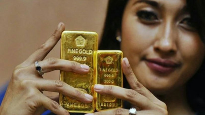 Emas Tergelincir Karena Imbal Hasil Obligasi AS Naik, Dolar Menguat