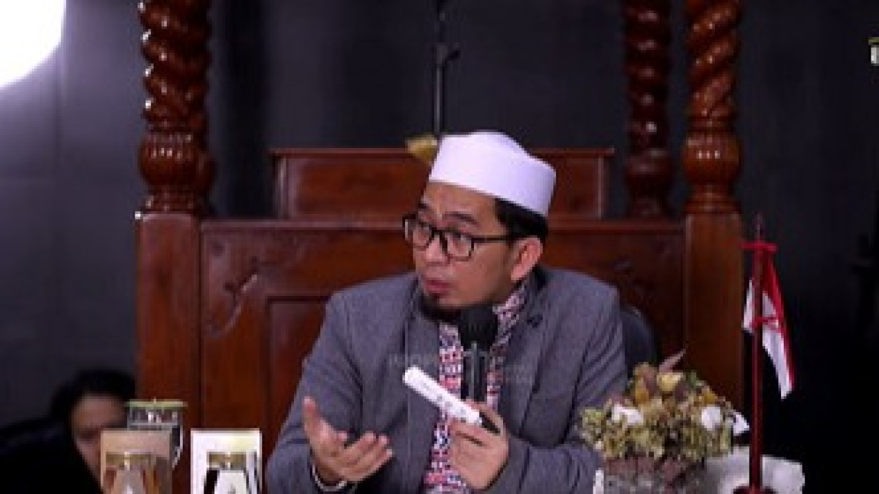 Kumandang Adzan untuk Orang yang Meninggal Dunia, Memangnya Harus? Ustaz Adi Hidayat Beri Penjelasan, Ternyata itu...
            - galeri foto