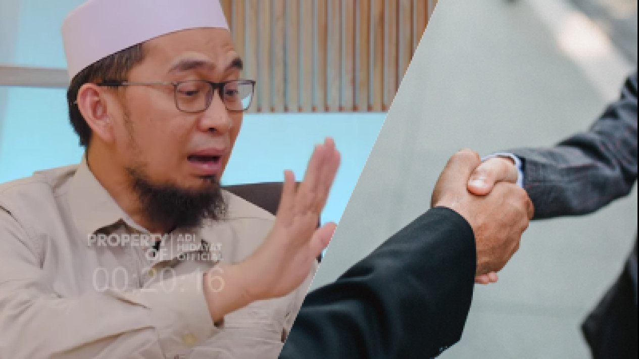 Selesai Shalat Tiba-tiba Jemaah Lain Mengajak Bersalaman, Harus Ditolak? Ternyata Ustaz Adi Hidayat Bilang Itu...
            - galeri foto