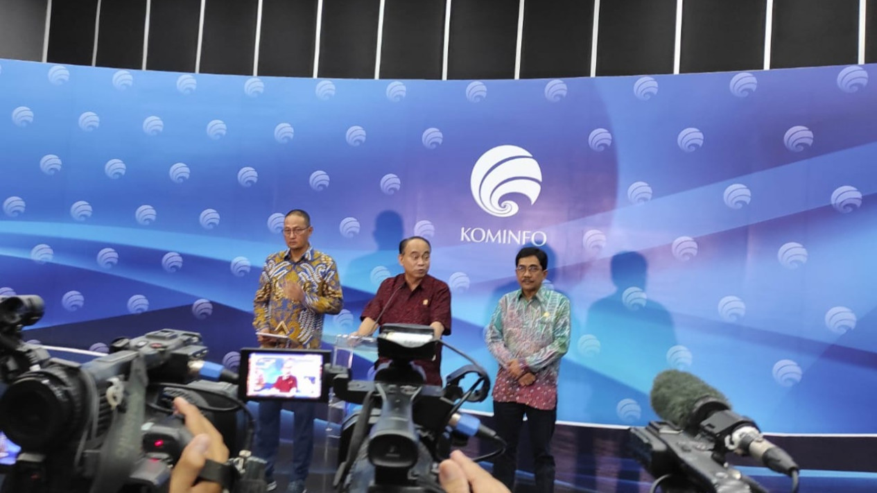 Akui Aplikasi Judi Online, Kominfo Akhirnya Blokir Gim Higgs Domino Island
            - galeri foto