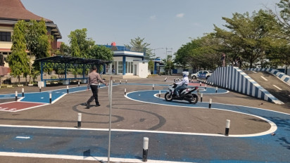 Polres Kudus Lakukan Uji Coba Penerapan Ujian Praktik SIM C Model Sirkuit