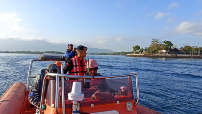 Penumpang Kapal Laut Nekat Ceburkan Diri di Perairan Selat Bali, Basarnas Lakukan Pencarian