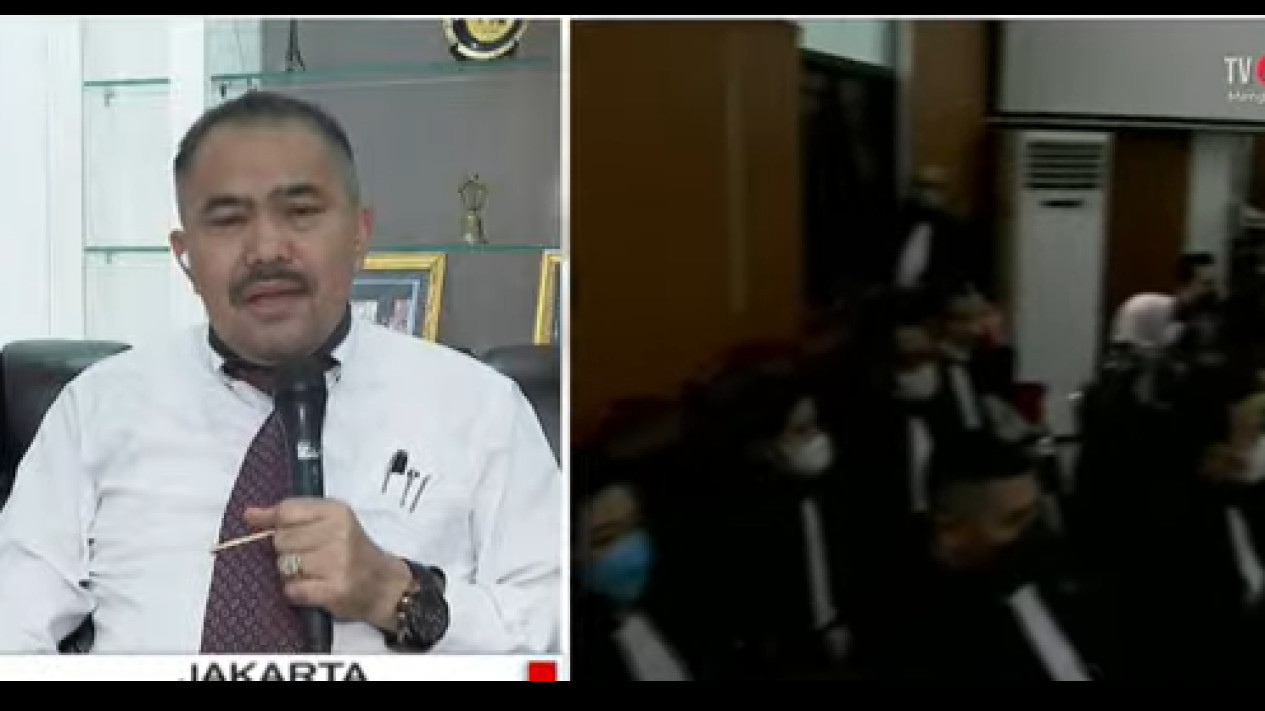 Ferdy Sambo Dihukum Seumur Hidup, Keluarga Brigadir J Kecewa
            - galeri foto