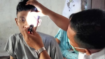 Hendak Berangkat Tes Kerja, Seorang Pemuda di Gresik Kecelakaan hingga Alami Kebutaan Total