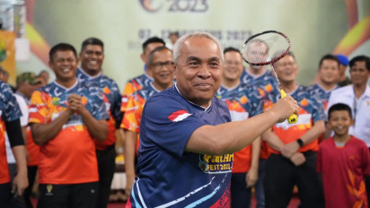 Gubernur Kaltim Isran Noor Buka Kejuaraan Bulu Tangkis Bayan Open 300-2023