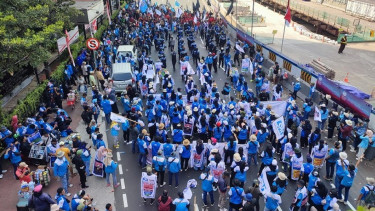 Ribuan Massa Buruh Kepung Jalan MH Thamrin,  Begini Pengalihan Arus Lalu Lintas