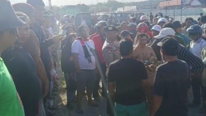 Bentrok Antar Sesama Pedagang Ikan di Pasar Tradisional Parepare Satu Perahu Dibakar Massa