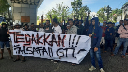 Buntut Dugaan Prilaku Amoral, Mahasiswa Gorontalo Desak Bupati Gorontalo Mundur dari Jabatanya