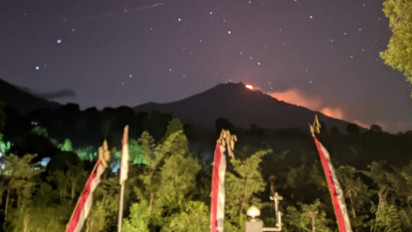 Musim Kemarau, Puncak Merapi Ungup-ungup Banyuwangi Terbakar