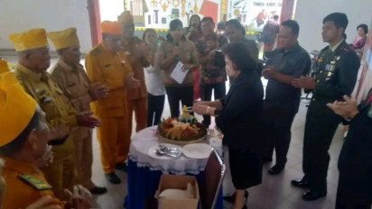 Pemerintah Kabupaten Karo Peringati Hari Veteran Nasional 2023, Bupati Karo Beri Tumpeng kepada Legiun Pejuang
