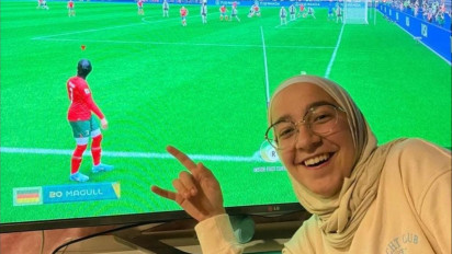 Nouhaila Benzina jadi Atlet Pertama Berhijab di Game FIFA 23 