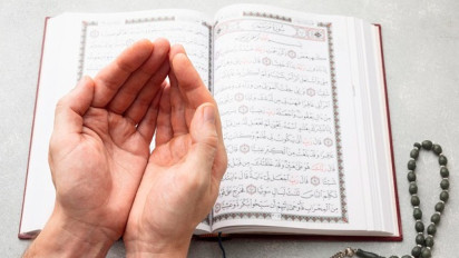 Lebih Baik Baca Surah Yasin atau Al Kahfi Sih di Malam Jumat? Simak Penjelasan Ustaz Khalid Basalamah Berikut Ini