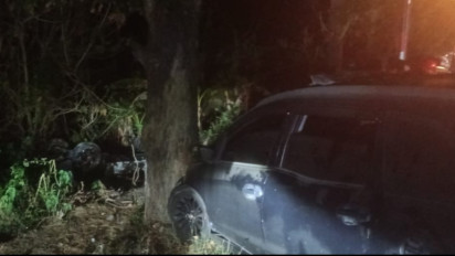 Seorang Penyanyi Dangdut, Irwan, Alami Kecelakaan Mobil di Sampang