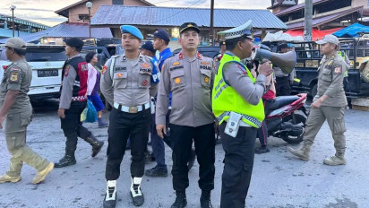 Ciptakan Rasa Aman dan Nyaman di Area Publik, Polres Dairi Bersama TNi dan Satpol PP Gelar Pengamanan di Pusat Pasar Sidikalang