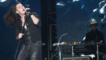 Deretan Musisi Mancanegara Sukses Hentakan Stadion Gelora Bung Karno di Konser Dewa 19