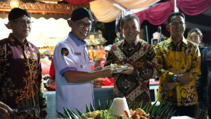 Wagub Kaltim Hadi Mulyadi Hadiri HUT Ika Pakarti