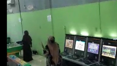 Viral di Medsos, Emak - Emak dan Remaja Masjid Geruduk Lokasi Judi Tembak Ikan di Binjai